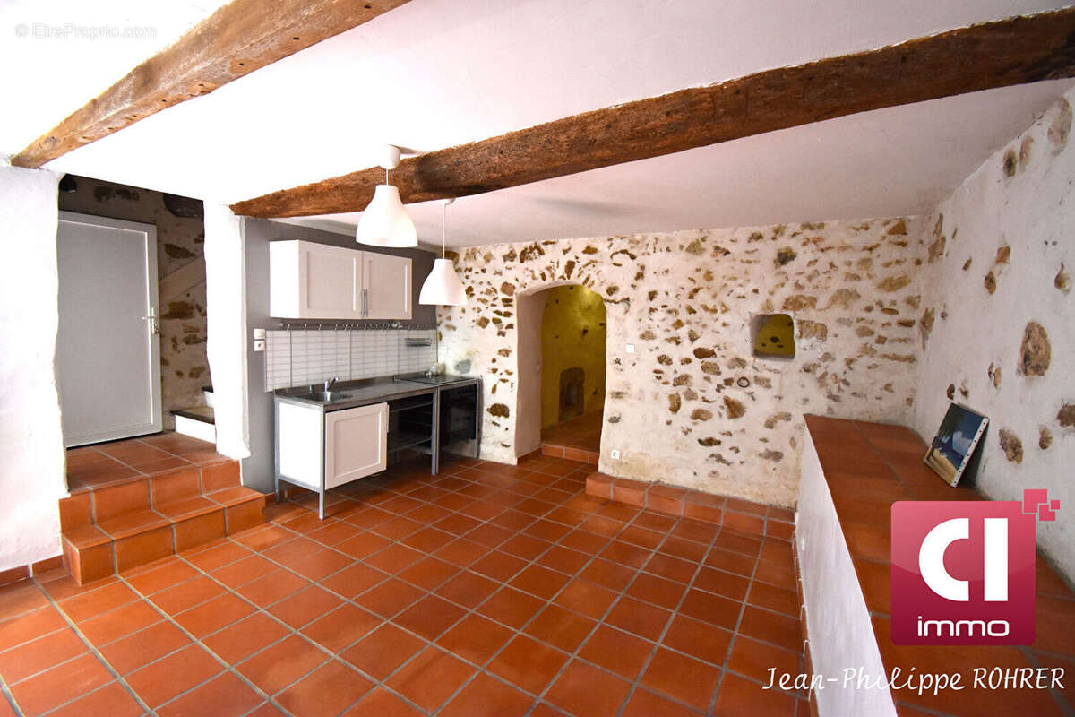 Appartement à SAINTE-ANASTASIE-SUR-ISSOLE