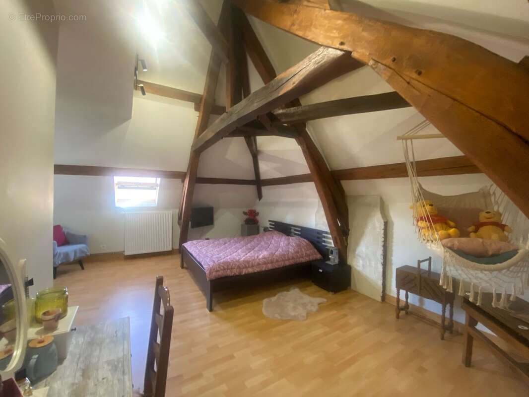 Maison à HOUDAN