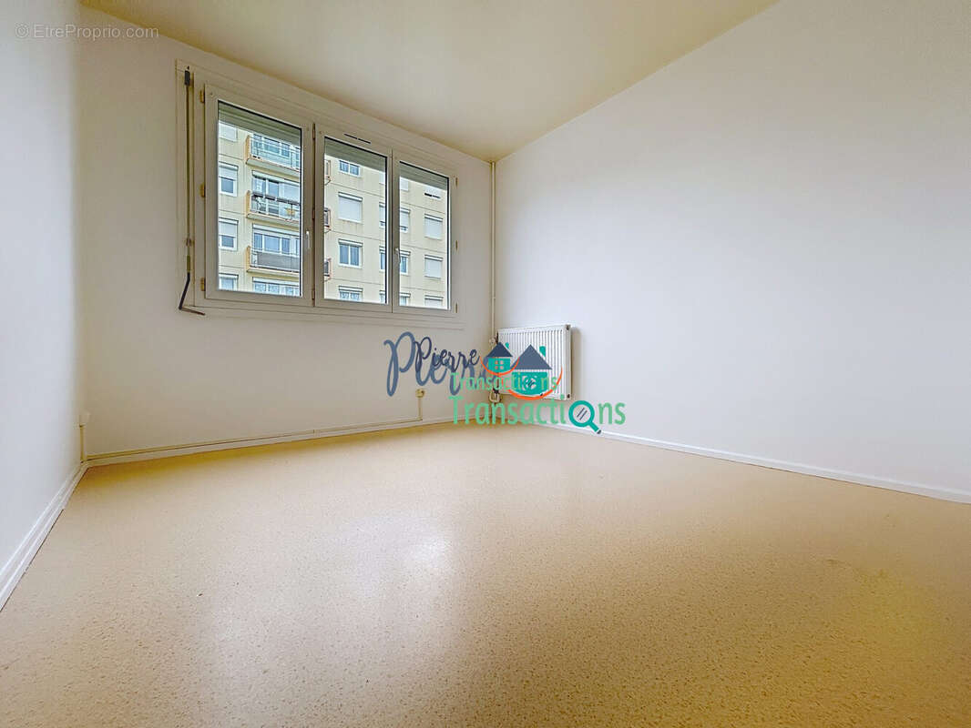 Appartement à LILLEBONNE