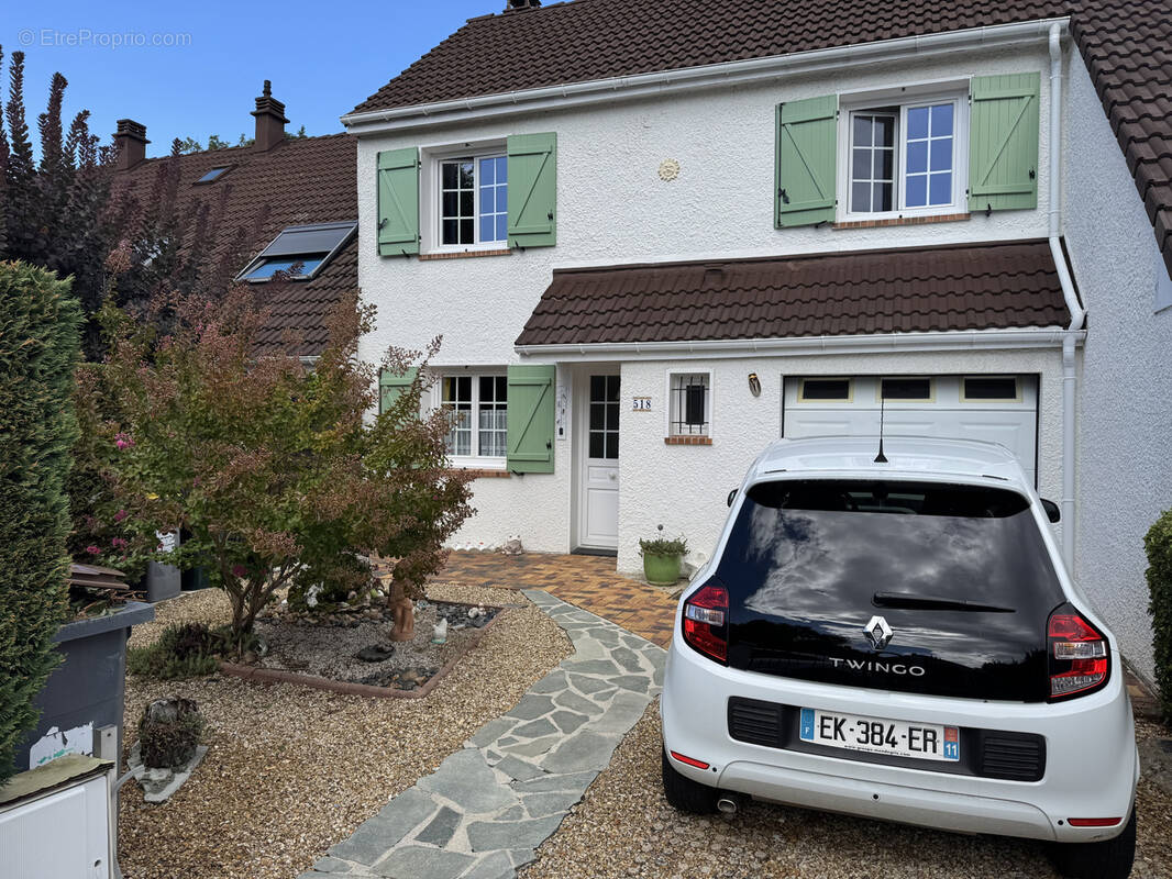 Maison à DAMMARIE-LES-LYS