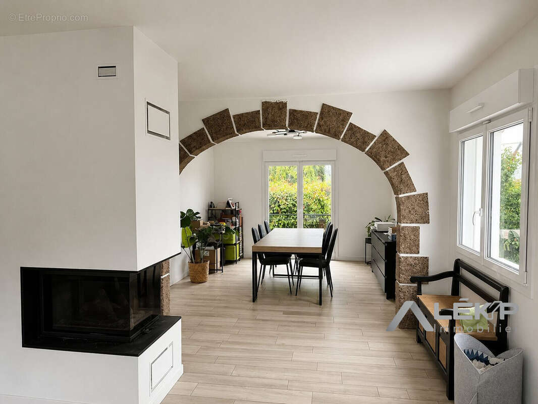Maison à RENAZE