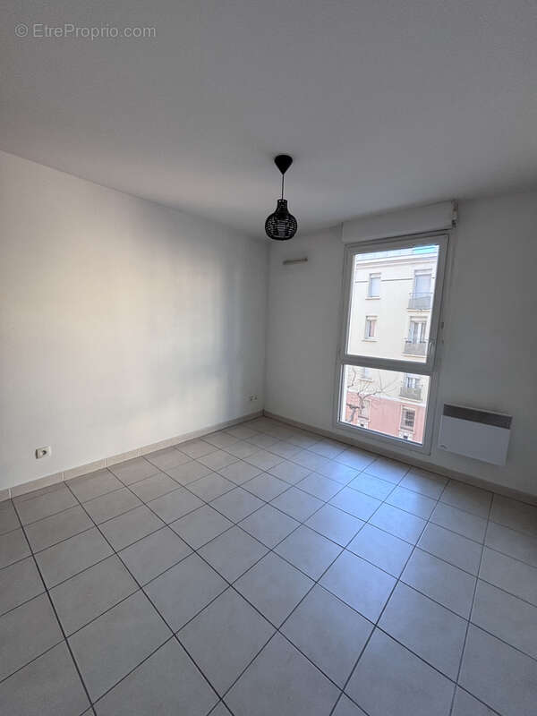 Appartement à MARSEILLE-7E