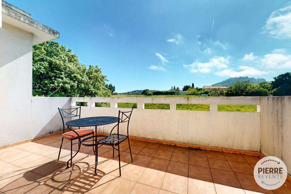 Appartement à SIX-FOURS-LES-PLAGES