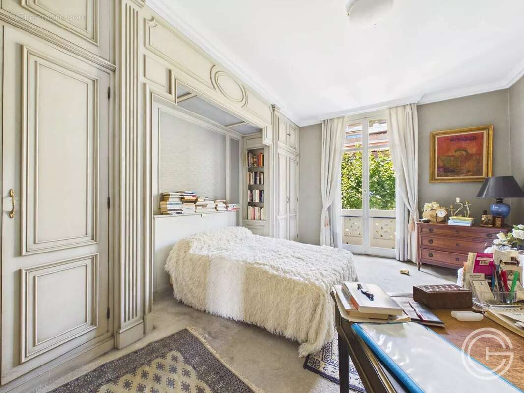 Appartement 6 Pièces 203m² - Bd Victor Hugo - NICE Carré d'Or - photo 11