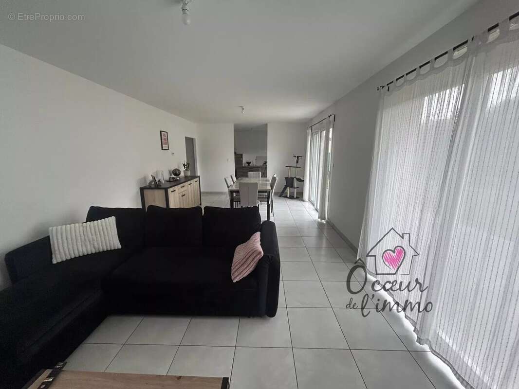 Maison à TREMENTINES