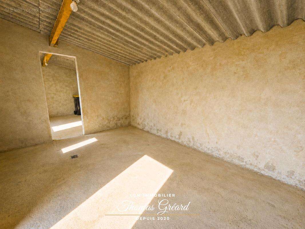 Maison en pierre rénovée avec 2 chambres, jardin et vie de plain-pied à Ouzouer-le-Doyen - 15 minutes de Châteaudun - photo 14