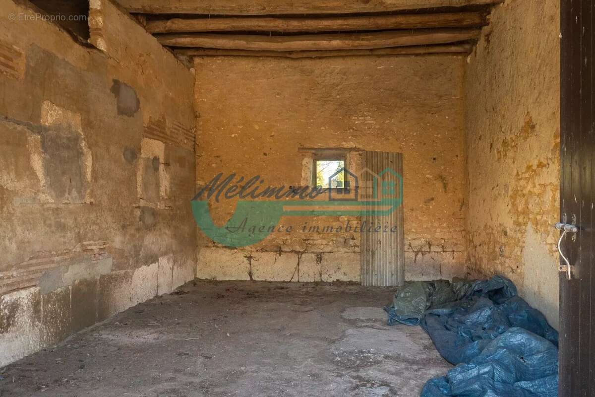 Maison 71 m² à Sougeres-En-Puisaye  - photo 5