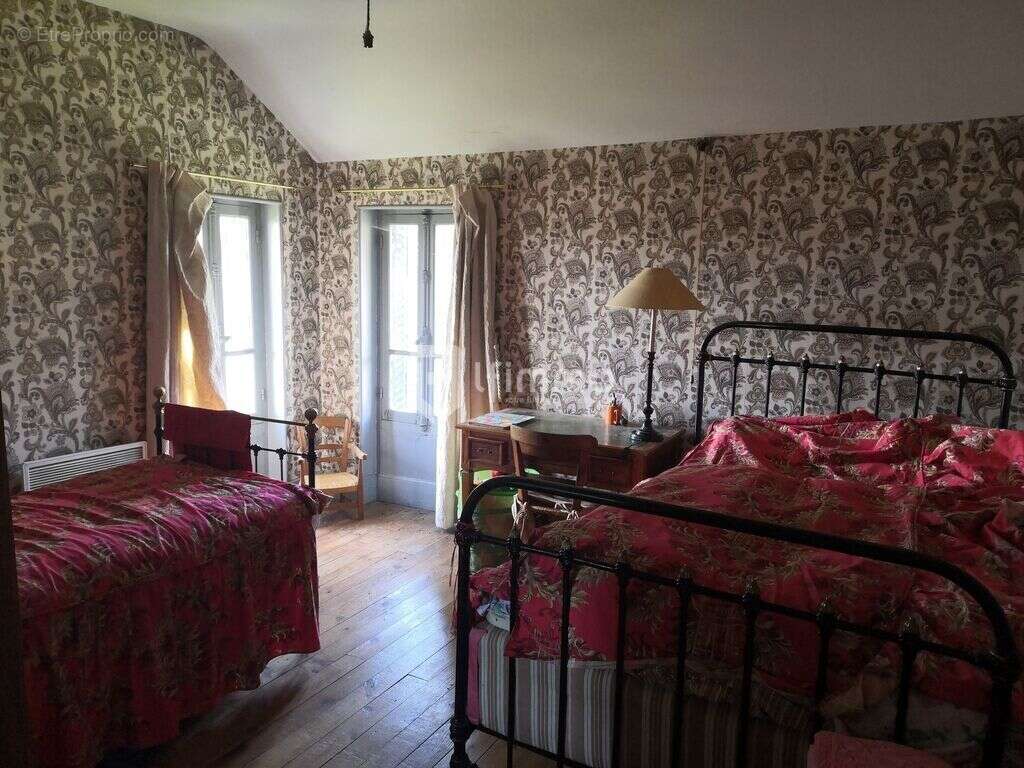 Maison à AYDAT