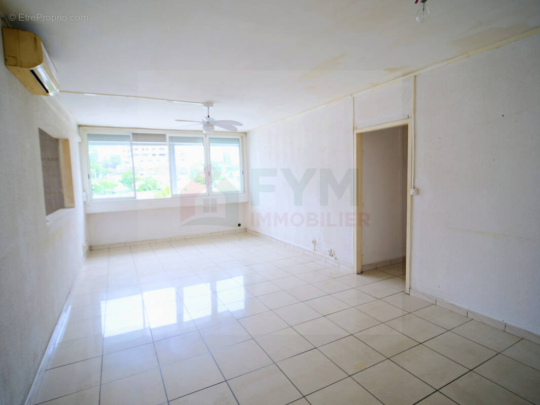Appartement à SAINT-DENIS