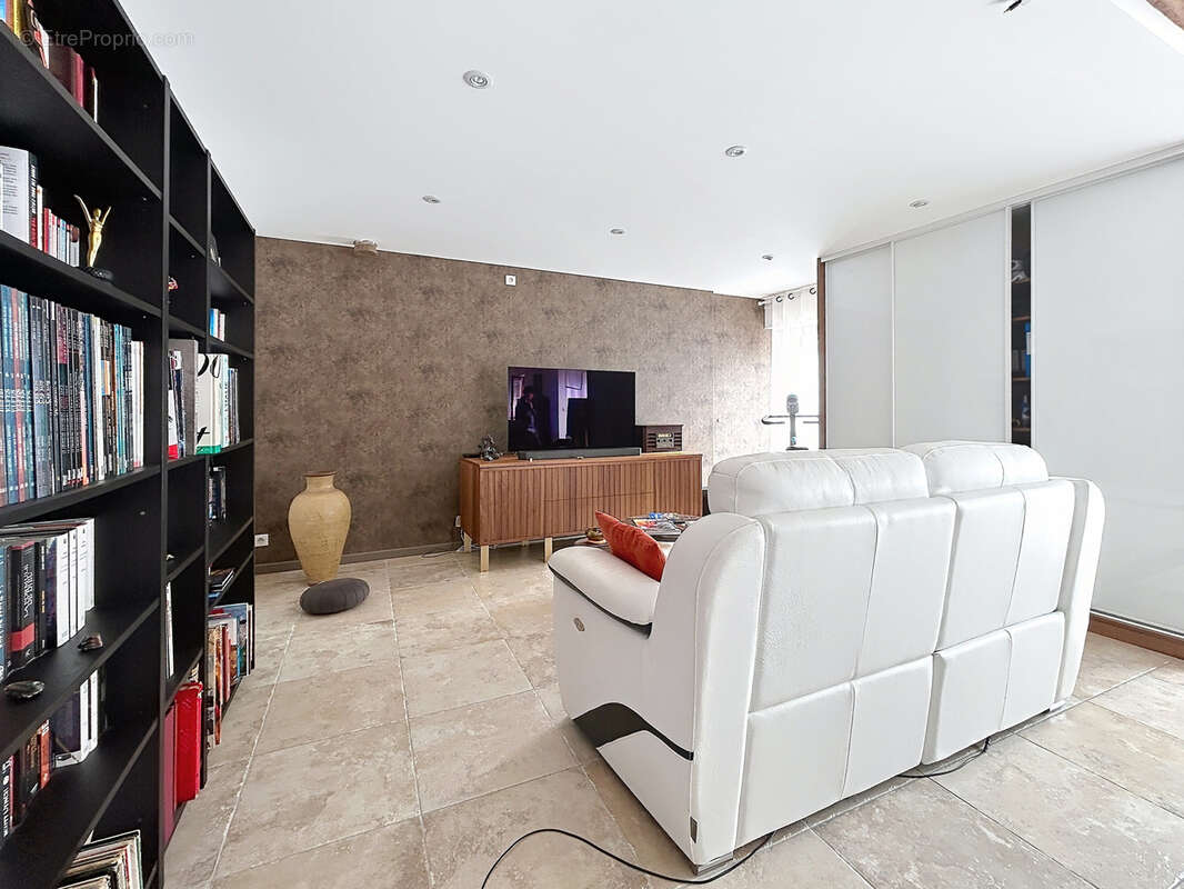 Maison à BRIGNAC-LA-PLAINE