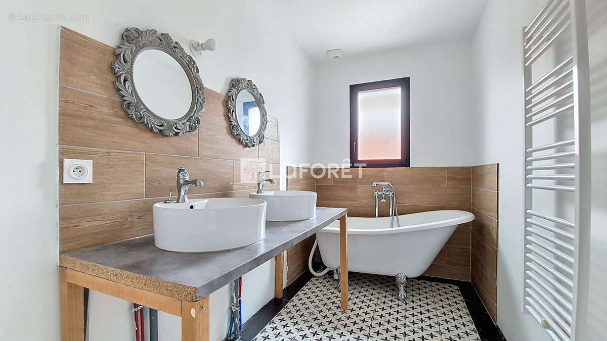 Maison à SAINT-LOUBES