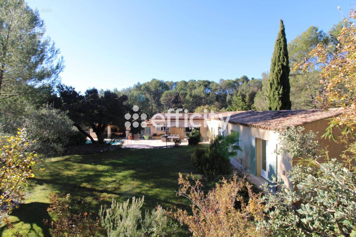 Maison à LA BOUILLADISSE