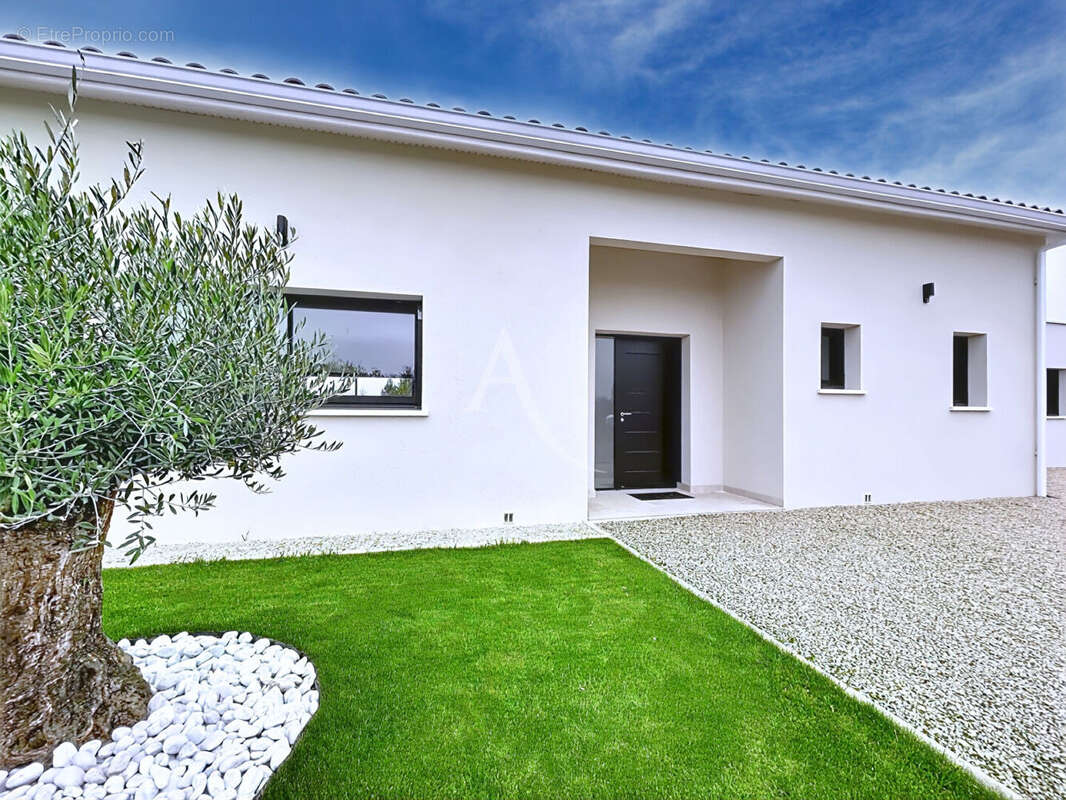 Maison à CASTELSARRASIN