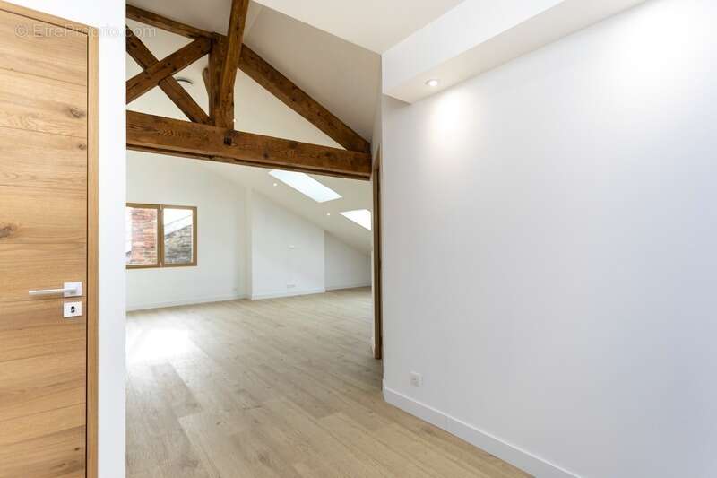 À vendre Appartement neuf haut de gamme de 95 m² au sol avec ascenseur, au cœur de Paray-le-Monial (71) - photo 3