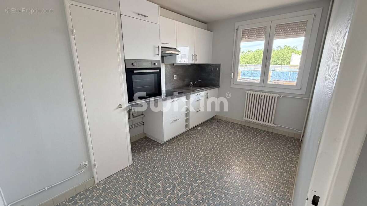 Appartement 77 m² à Chenove  - photo 2