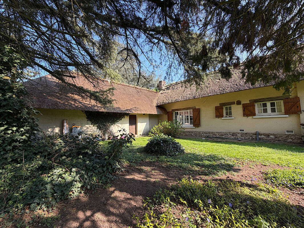 Maison à LE VAL-DAVID