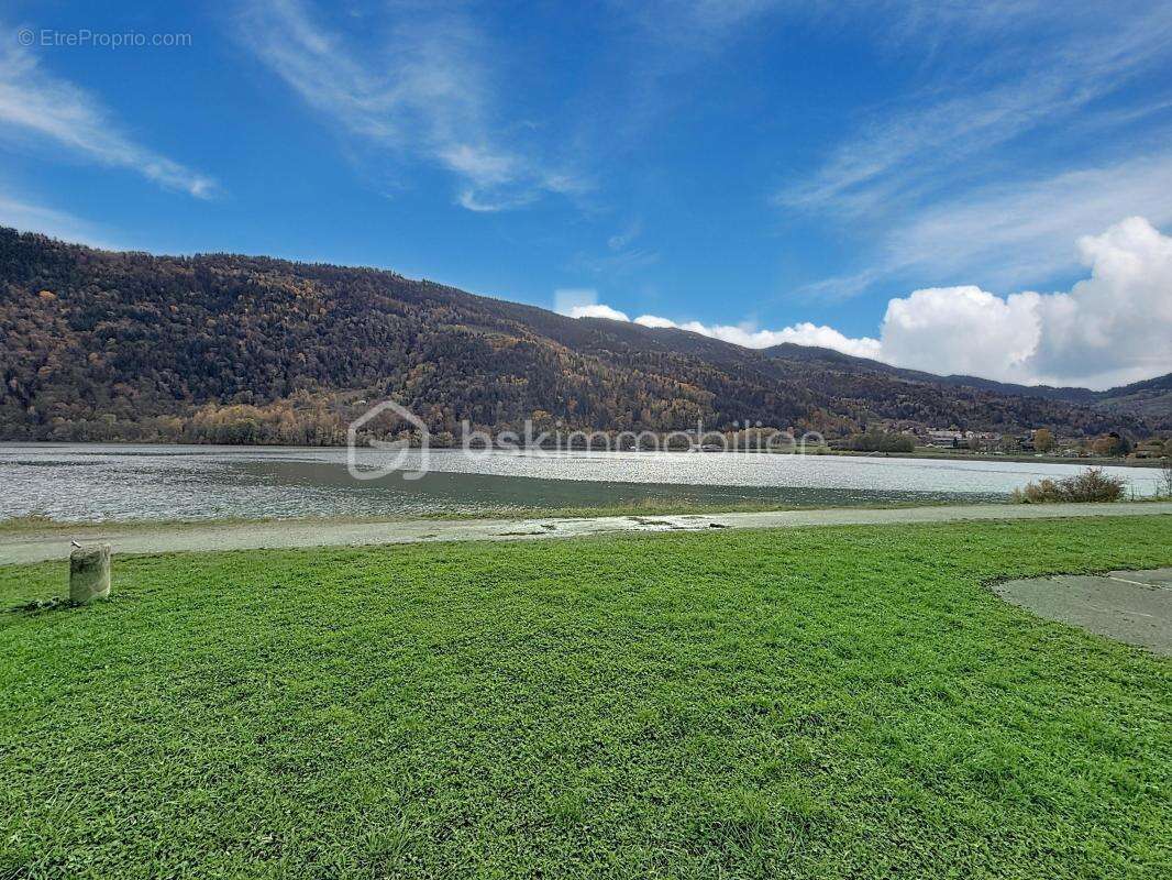 Terrain à LA CHAPELLE-DU-BARD