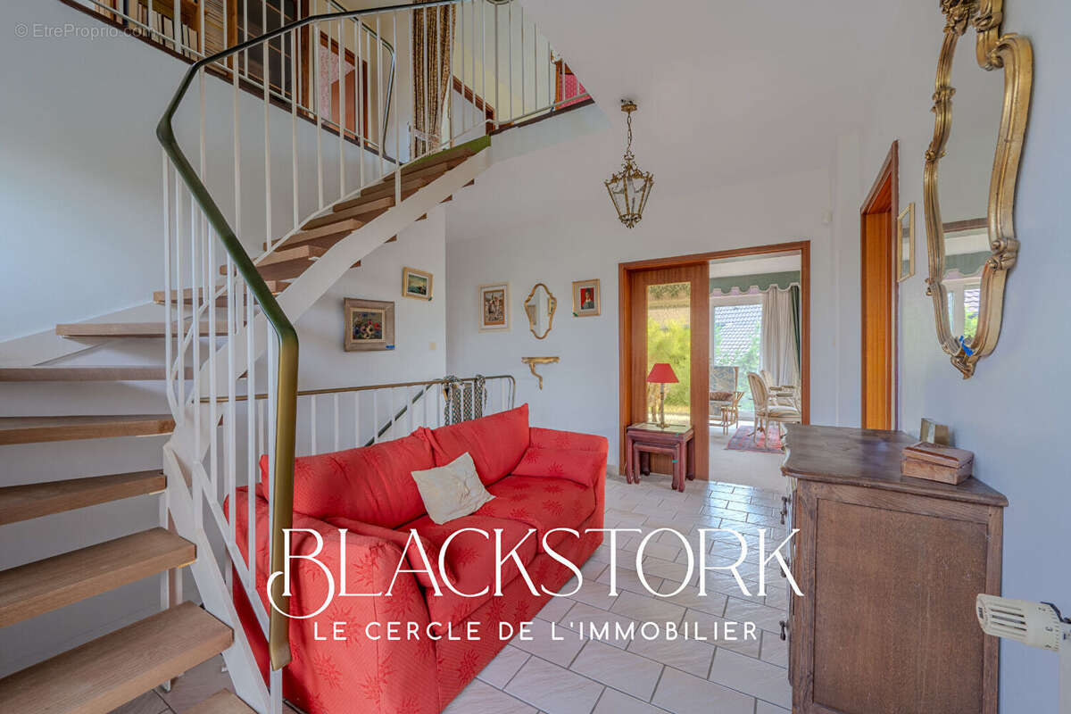 Maison spacieuse à fort potentiel - photo 6