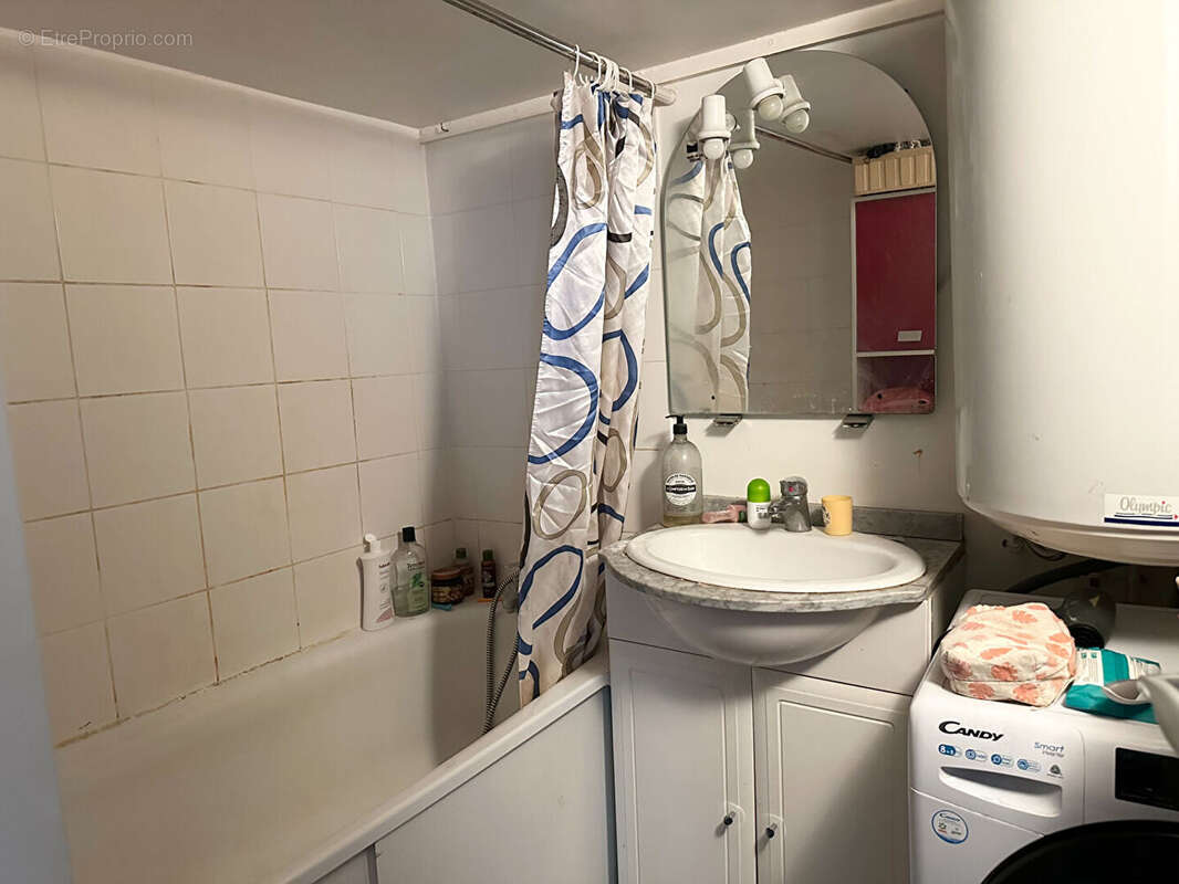 Appartement à PARIS-18E