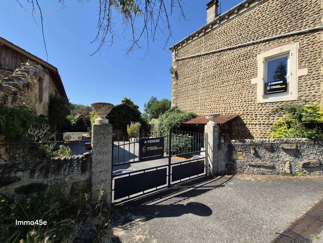 Maison à HAUTERIVES
