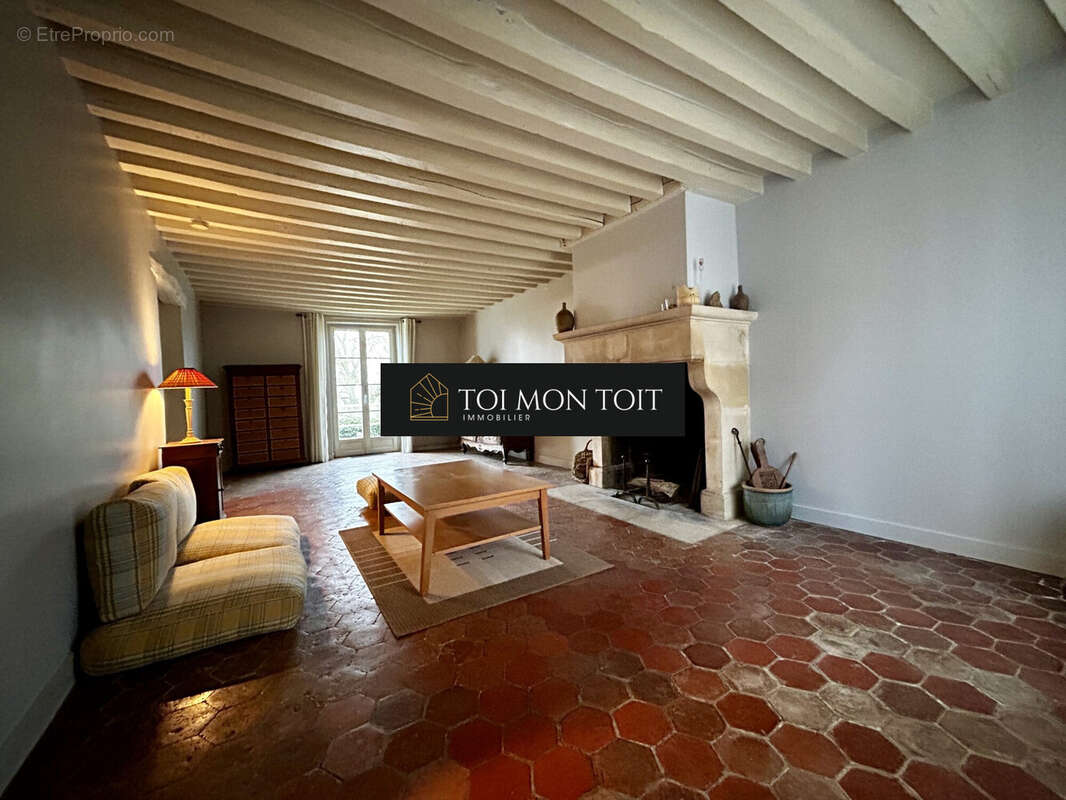 Maison 222 m² à Saint-Witz  - photo 3