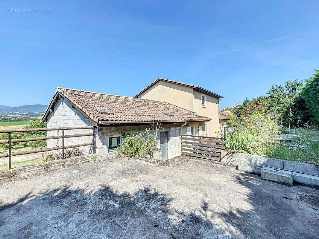 Maison à CONDRIEU
