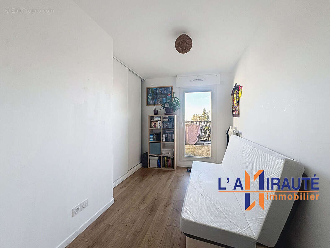 Appartement à HOUILLES