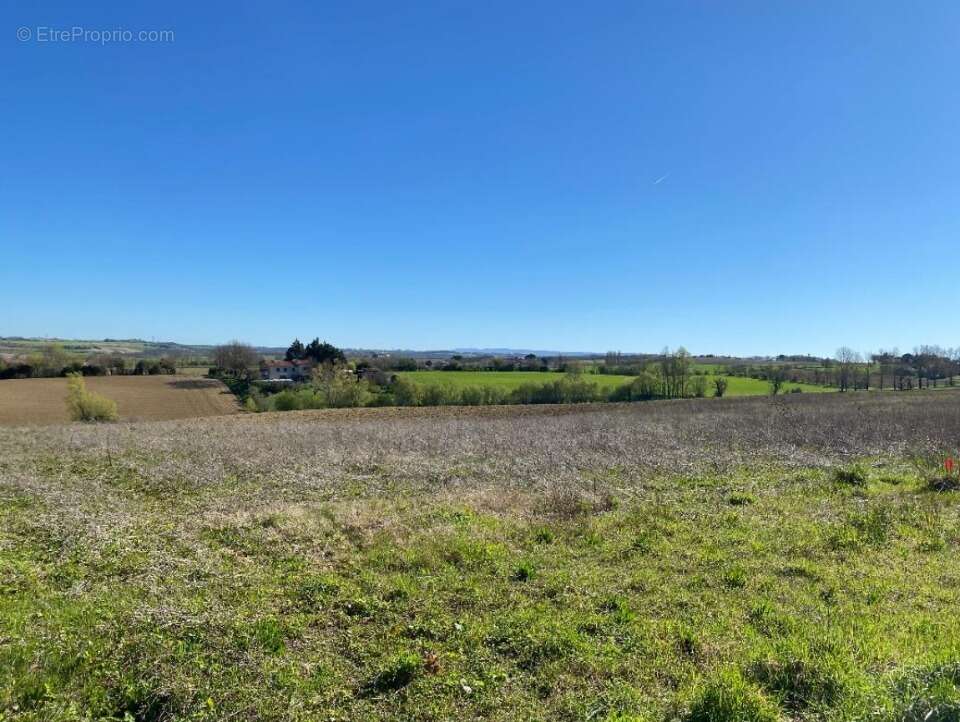 Terrain 637 m² à Saint-Nauphary  - photo 4