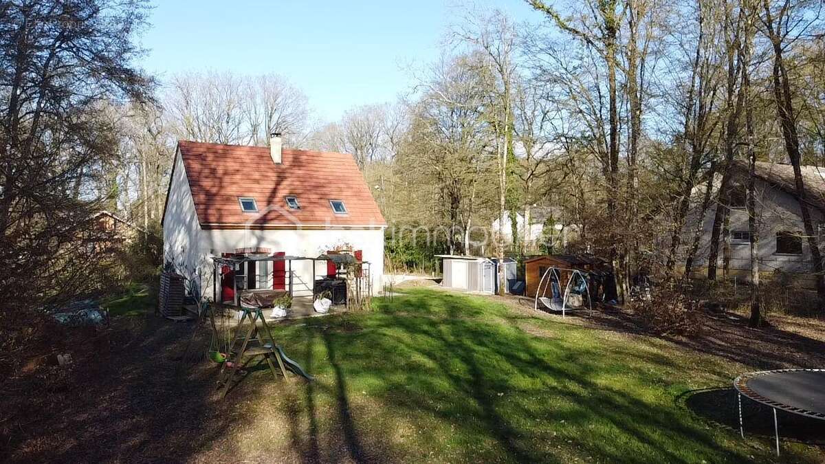 Maison à AUVILLIERS-EN-GATINAIS