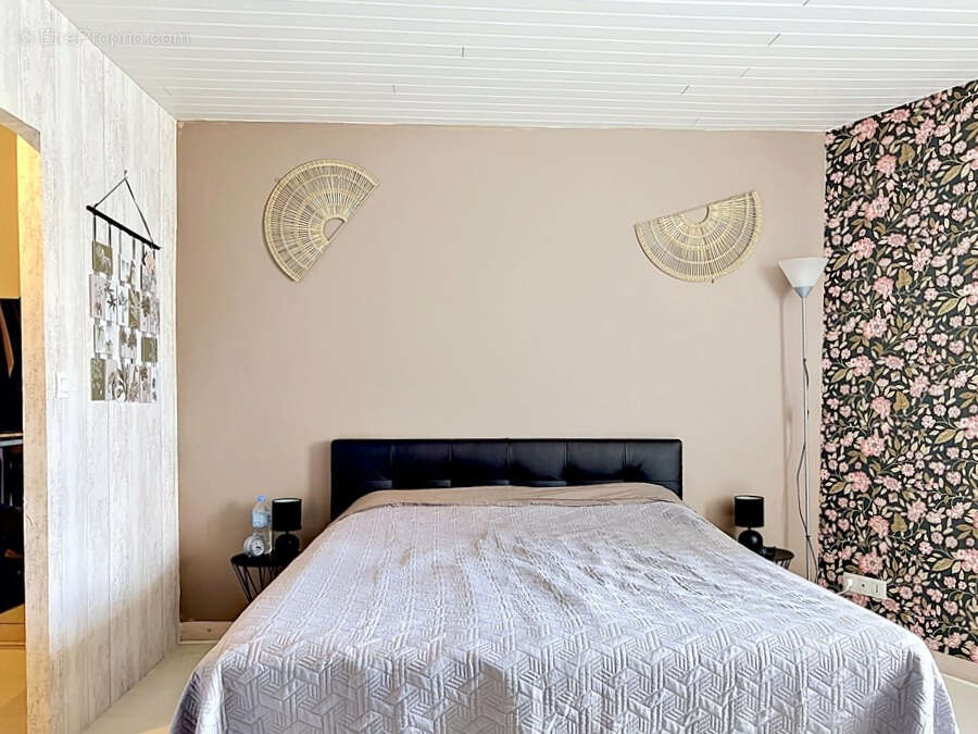 Maison de charme centre village 88 m2 - photo 6