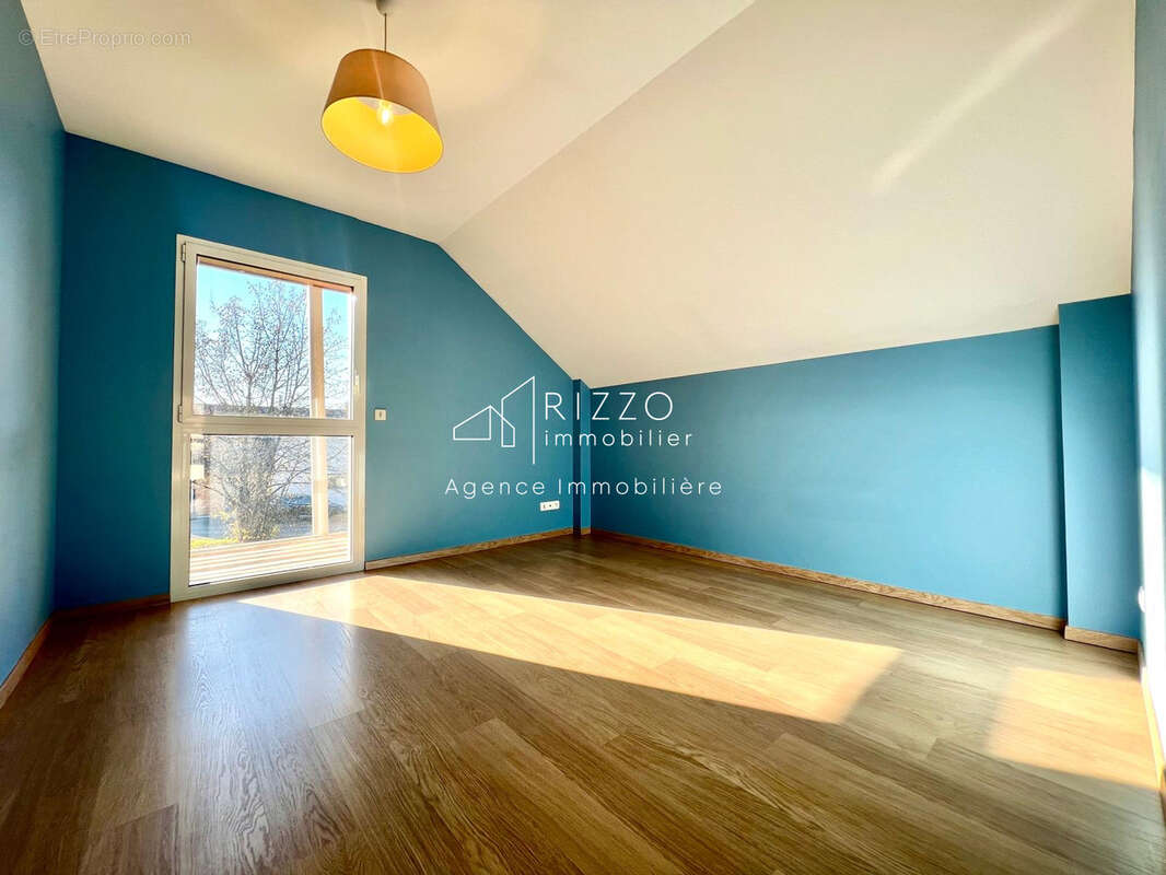 Maison à CRAN-GEVRIER