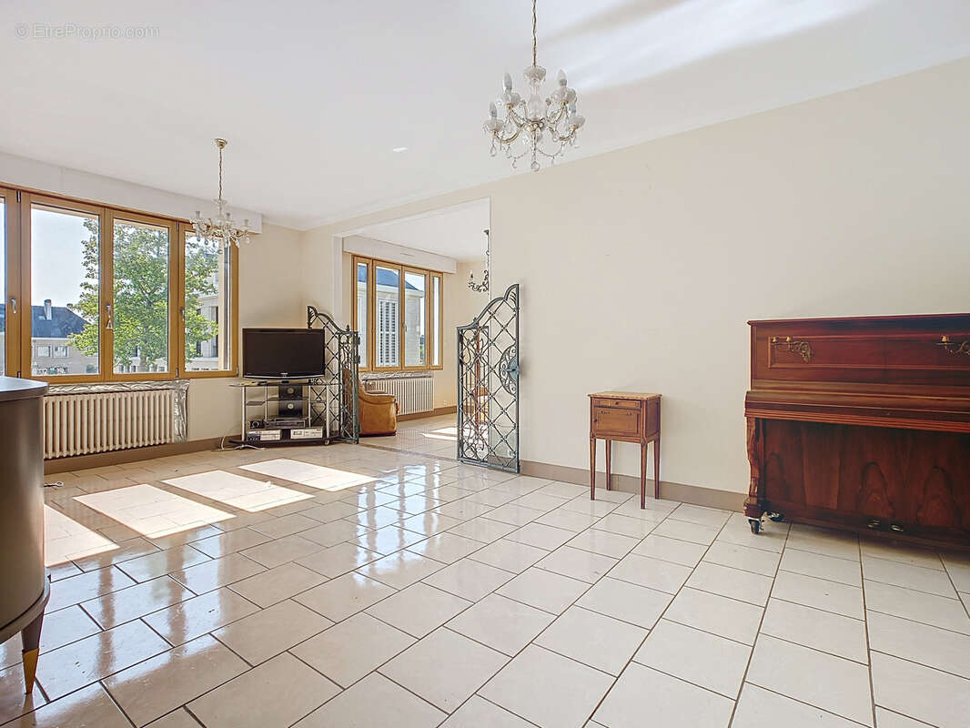 Maison à VILLERS-BOCAGE