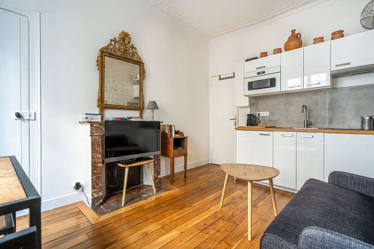 Appartement à PARIS-11E