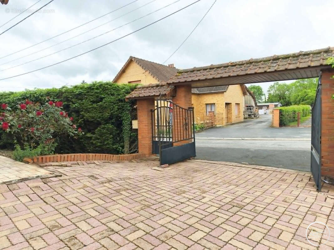 Maison à EPERLECQUES