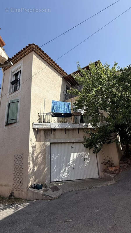 Maison à POURRIERES