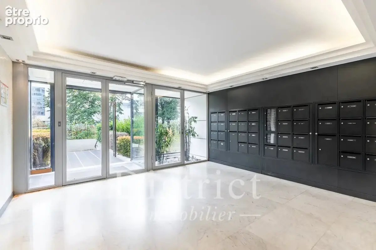 Montparnasse - 84m² - 3 Chambres - Lumineux au calme - photo 13