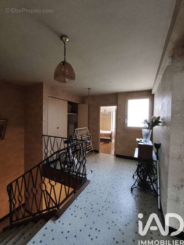 Maison 147 m² à Baye  - photo 7