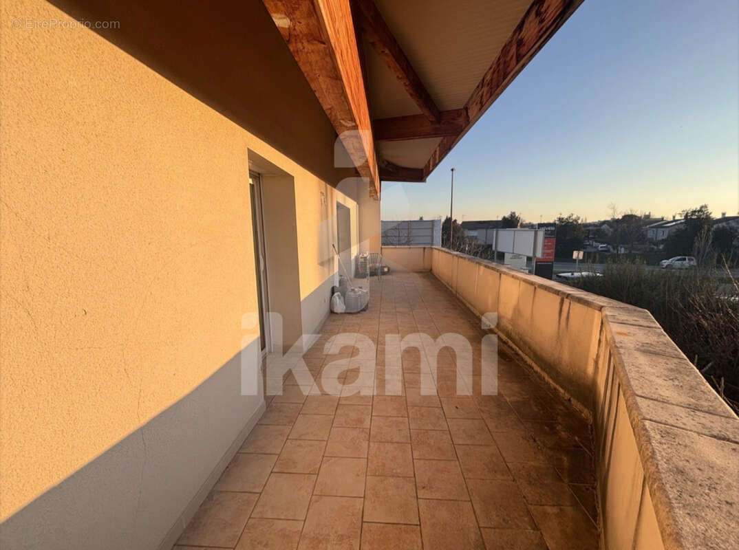 Commerce à MOURS-SAINT-EUSEBE