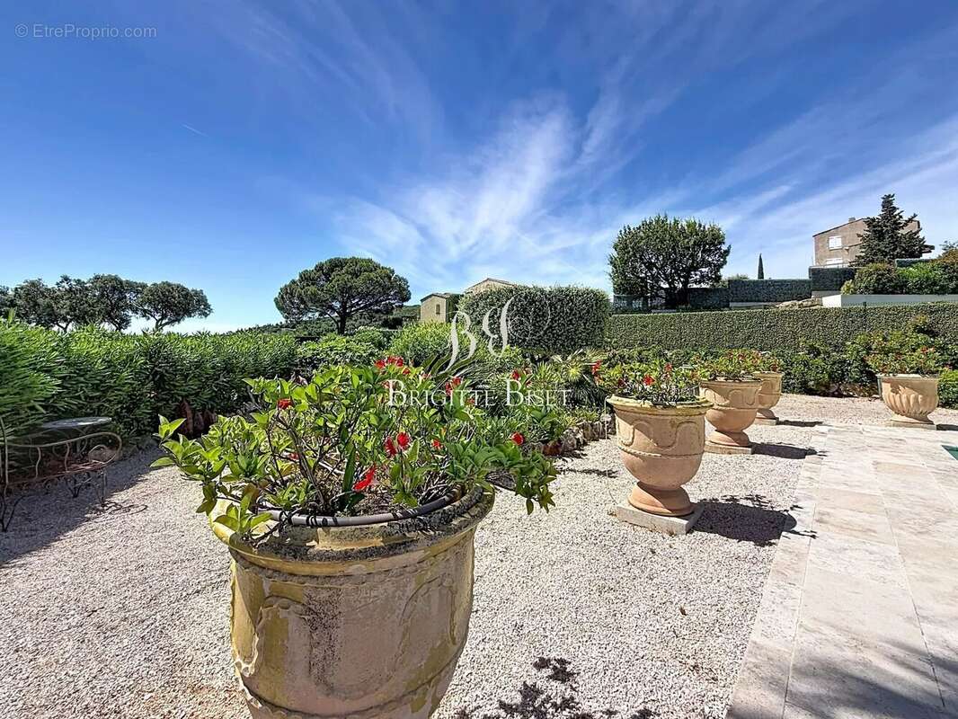 Villa à vendre à Sainte Maxime la Croisette - photo 6