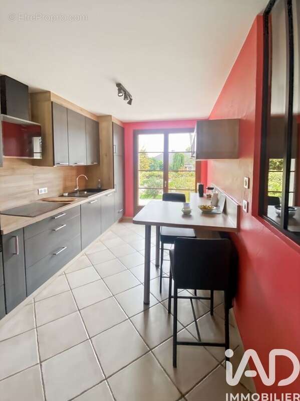 Photo 3 - Maison à VARENNES-JARCY