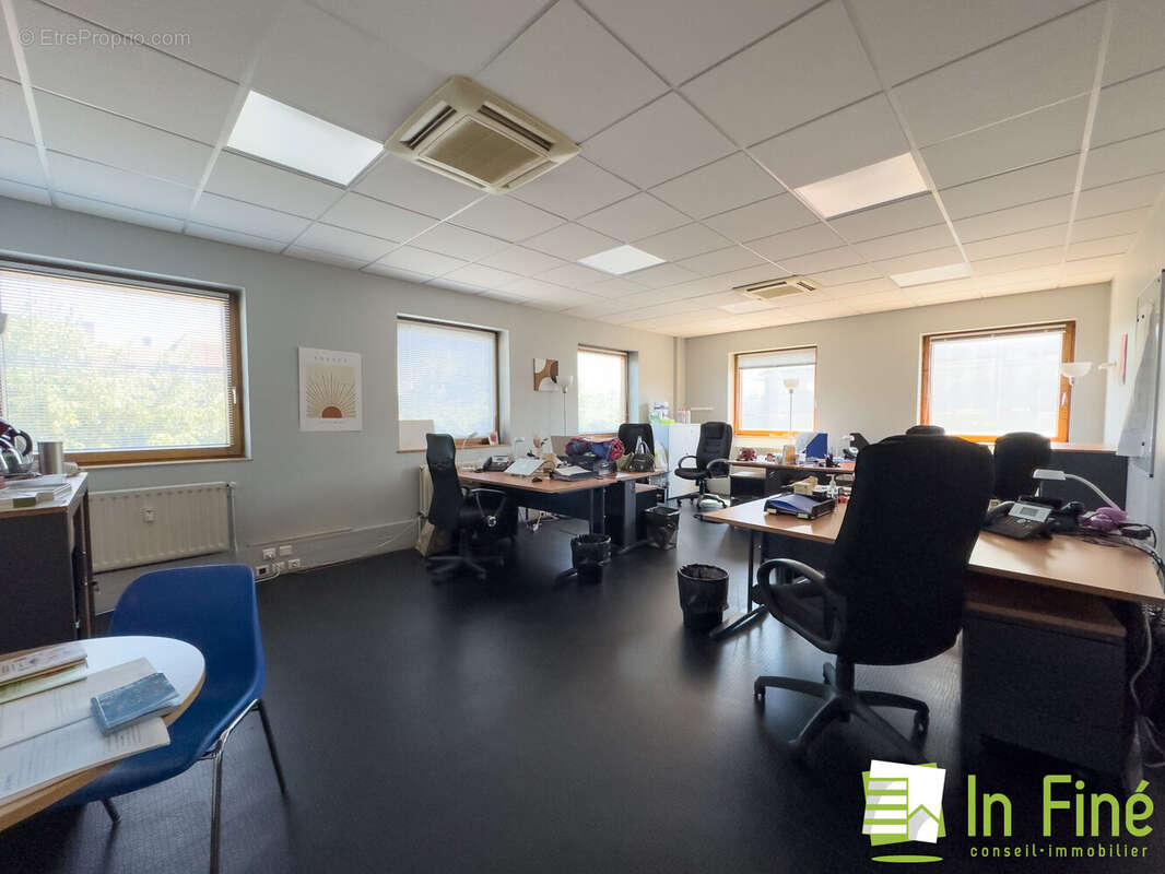 Commerce 1389 m² à Strasbourg  - photo 5