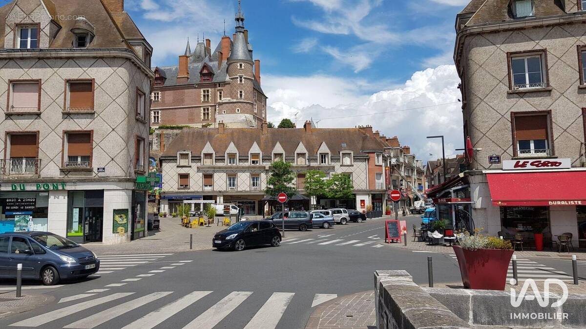 Photo 1 - Commerce à GIEN