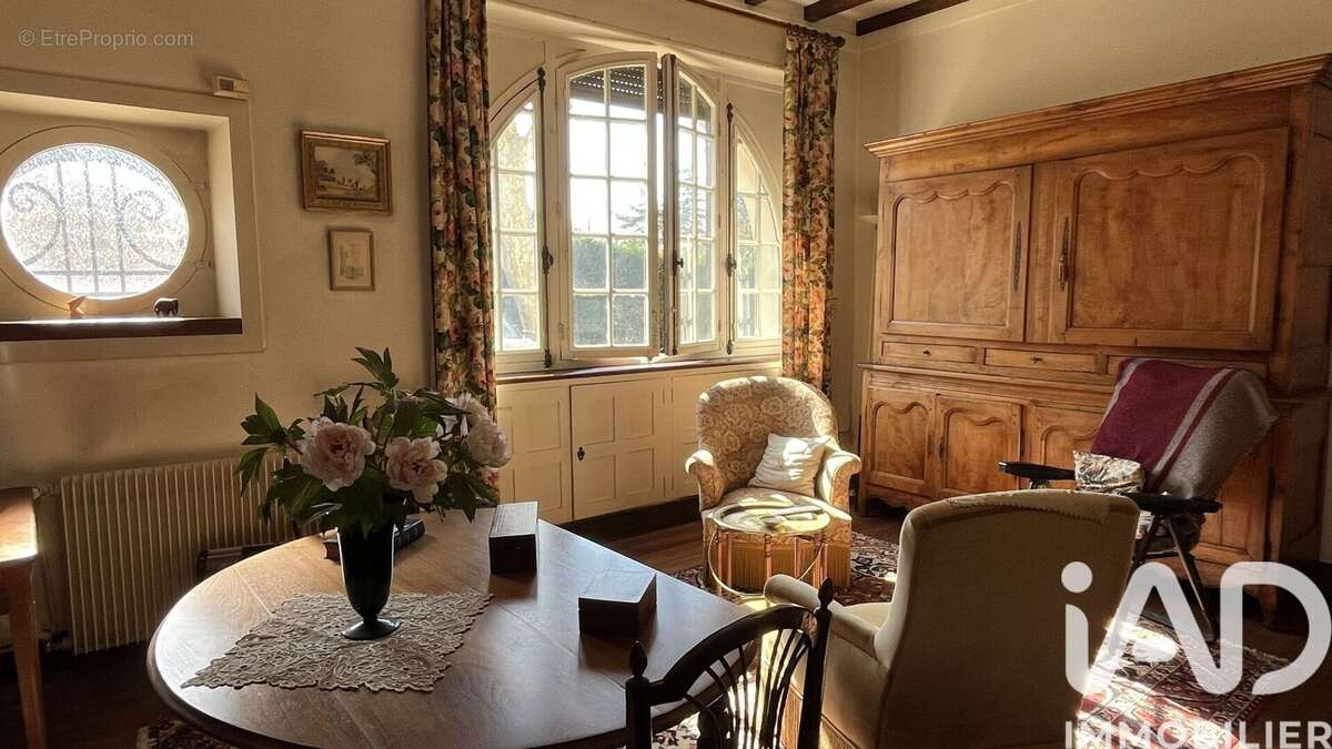 Maison 137 m² à Eauze  - photo 4