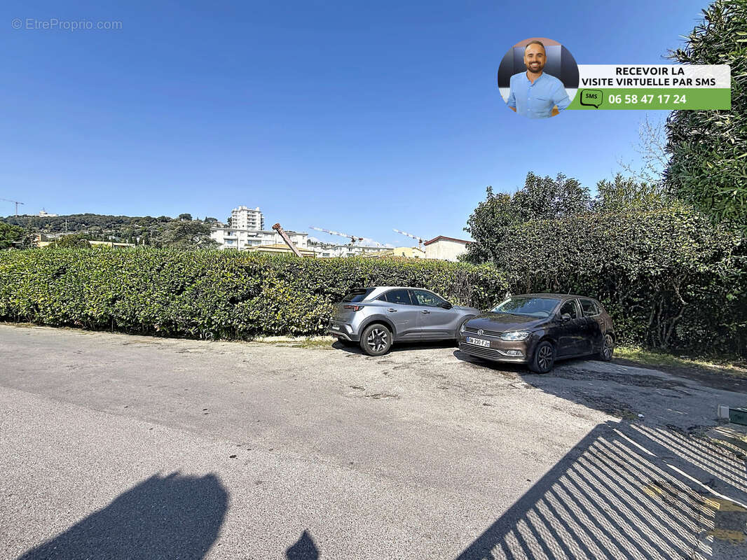Appartement à VALLAURIS