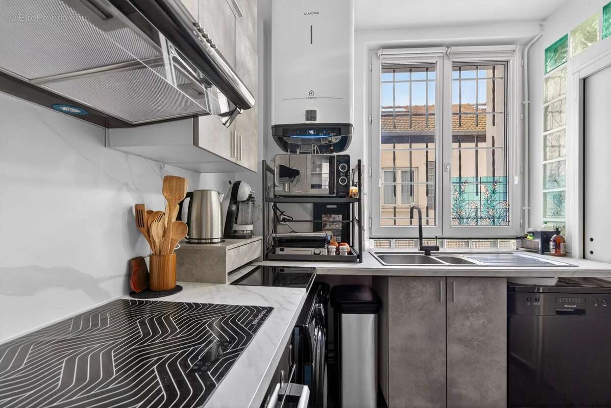 Appartement à PARIS-19E