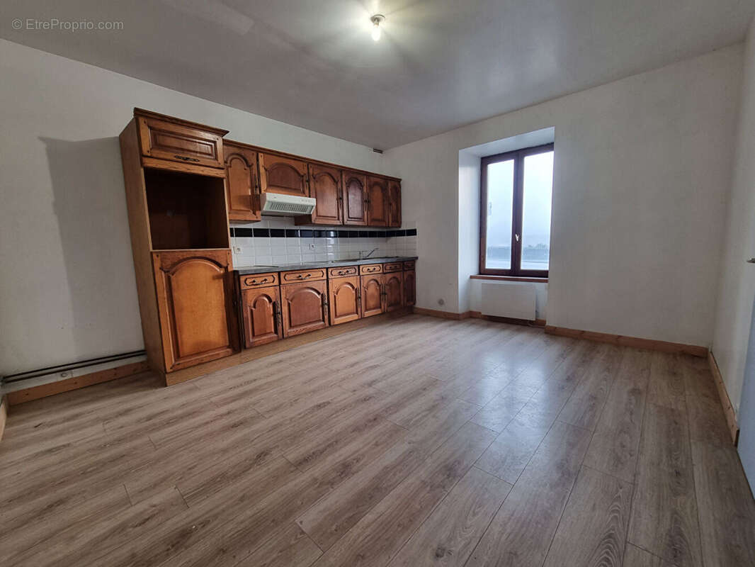 Appartement à QUIMPERLE