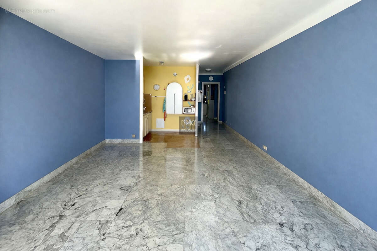 Appartement à ROQUEBRUNE-CAP-MARTIN