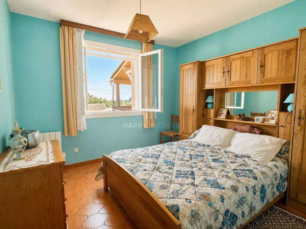 Aureille - Maison familiale avec piscine - photo 12