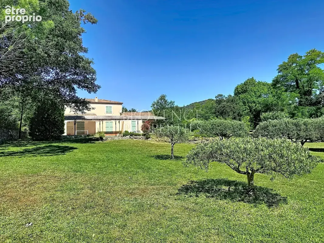 Propriété d'exception avec moulin du 19ème siècle, villa indépendante, 2 piscines sur 1,6 hectare - photo 56