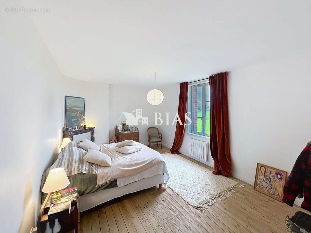 Maison 254 m² à Bernay  - photo 9